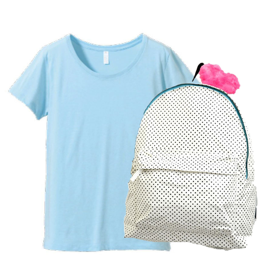 ライトブルー(Tシャツ)+シロ(バッグ)