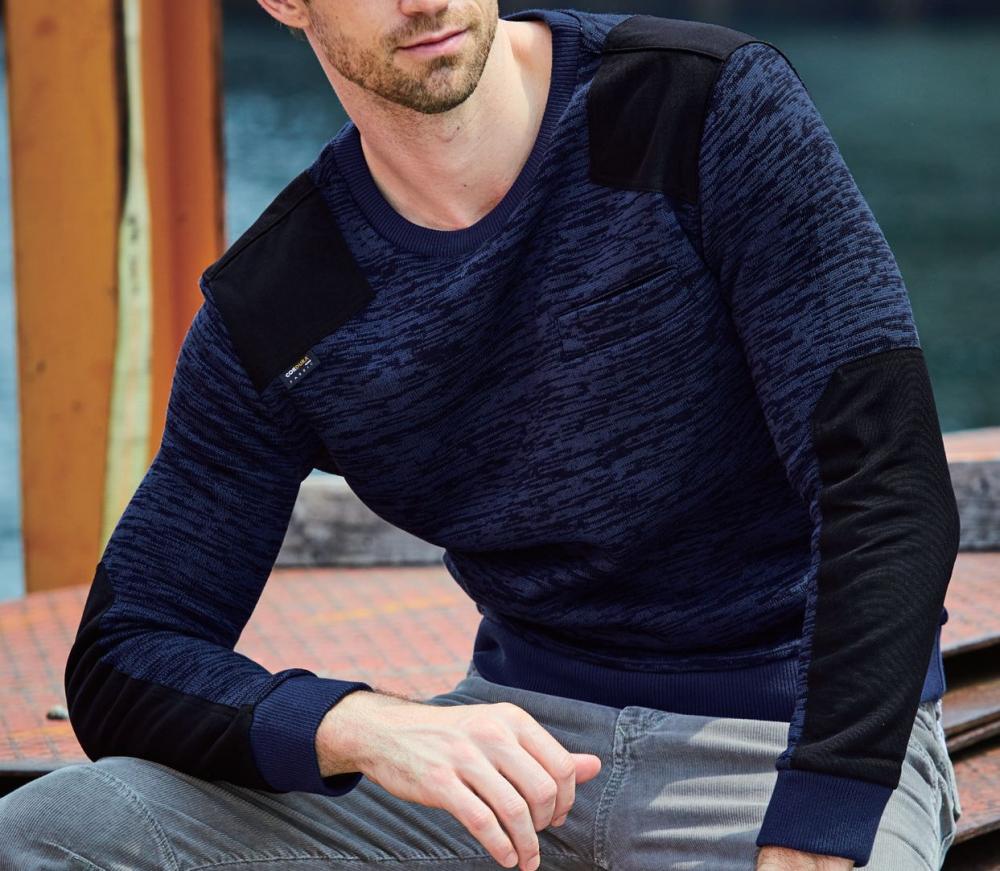 G.GROUND 裏フリース素材で暖かいCORDURA補強布付きのミリタリー調セーター